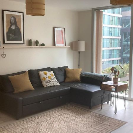 Modern Apartment Located In Cmk Restaurant Quarter Milton Keynes Luaran gambar