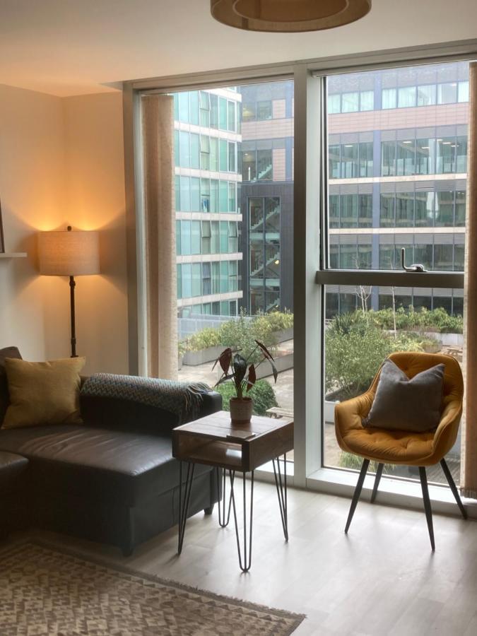 Modern Apartment Located In Cmk Restaurant Quarter Milton Keynes Luaran gambar