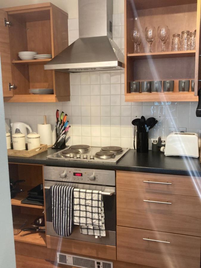 Modern Apartment Located In Cmk Restaurant Quarter Milton Keynes Luaran gambar